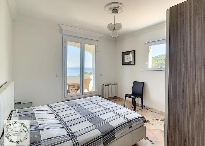 Hotel Seaview Marlau