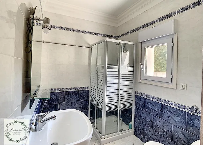 Hotel Seaview Marlau